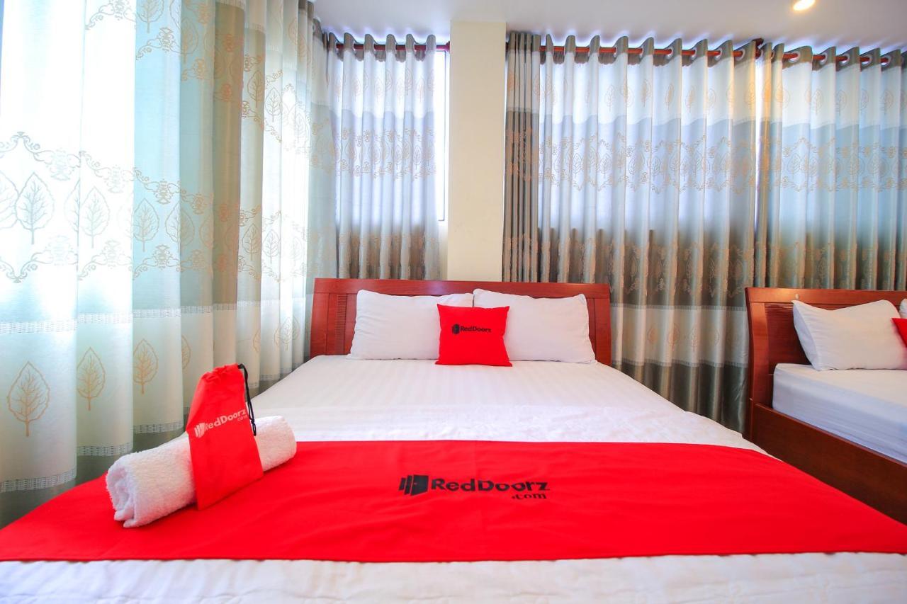 Reddoorz Plus @ Dong Den Street Otel Ho Şi Min Dış mekan fotoğraf