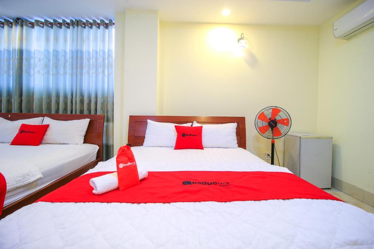 Reddoorz Plus @ Dong Den Street Otel Ho Şi Min Dış mekan fotoğraf