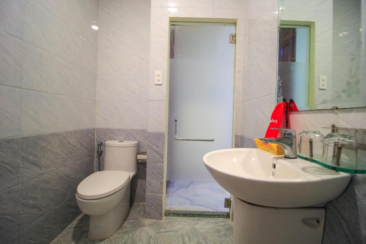 Reddoorz Plus @ Dong Den Street Otel Ho Şi Min Dış mekan fotoğraf