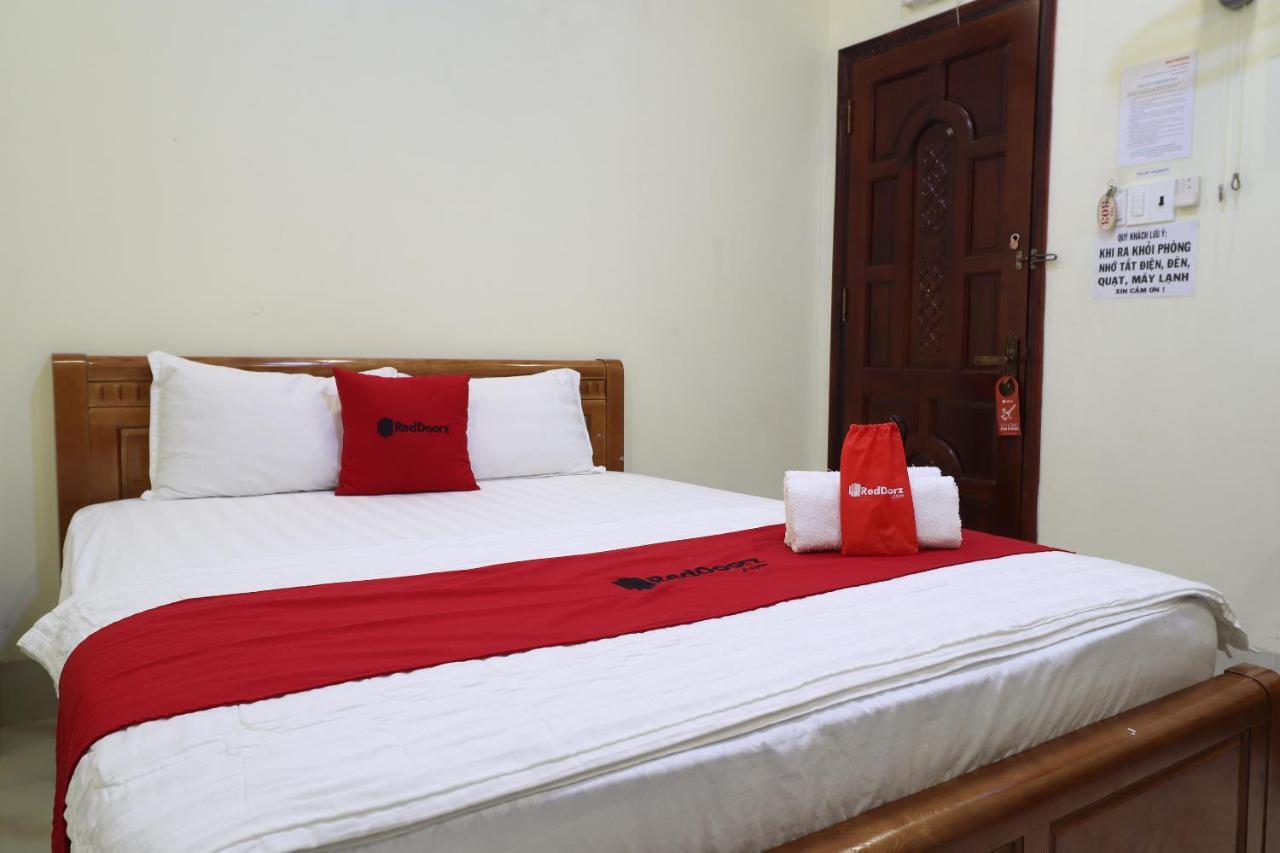 Reddoorz Plus @ Dong Den Street Otel Ho Şi Min Dış mekan fotoğraf