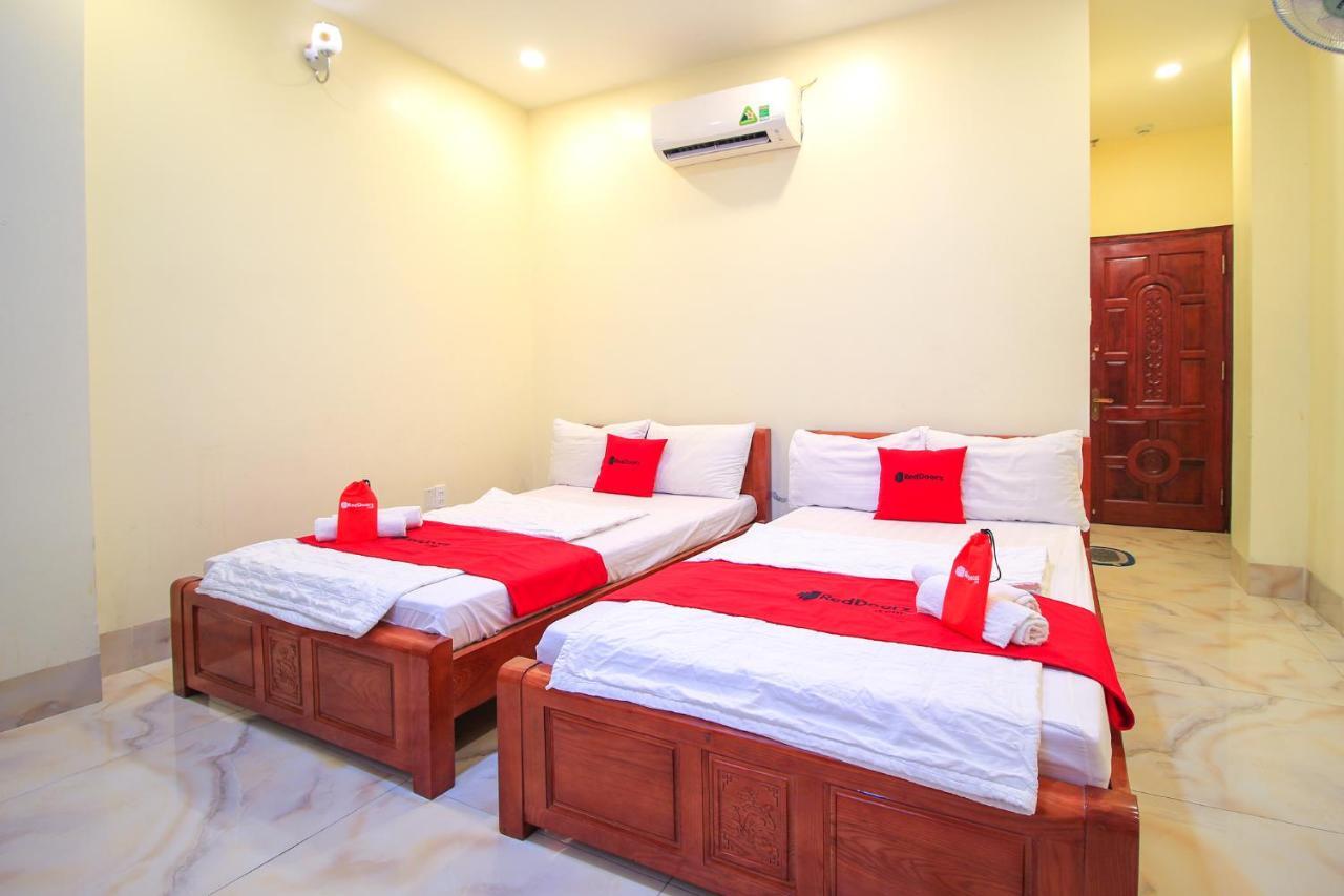 Reddoorz Plus @ Dong Den Street Otel Ho Şi Min Dış mekan fotoğraf